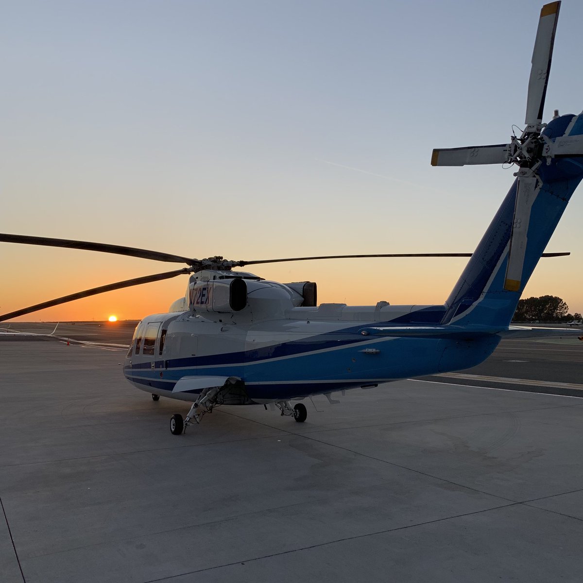 Sikorsky S-76 N72EX Helicopter: 5 Fast Facts You Need to Know Sikorsky S-76 N72EX Helicopter: 5 Fast Facts You Need to Know