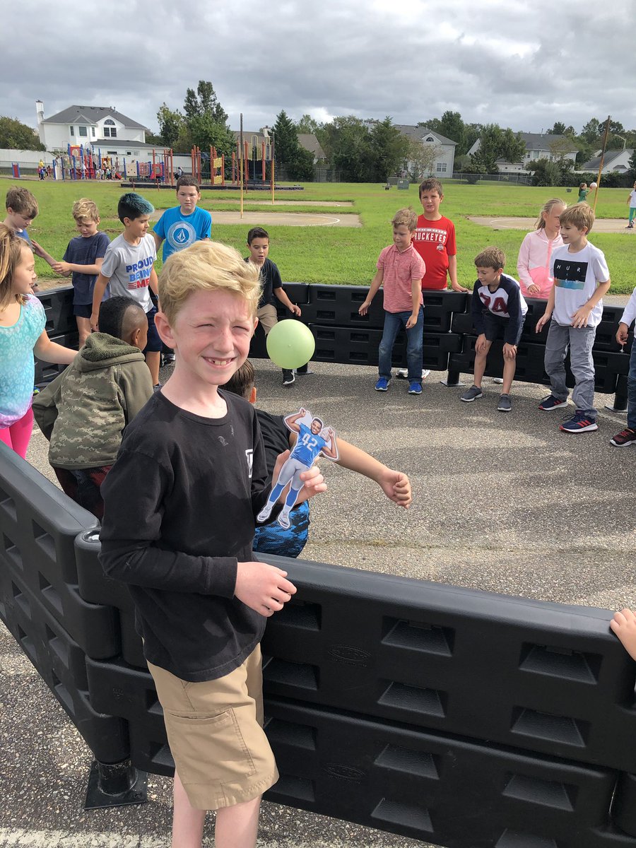 RedMillPE's tweet photo. .@DevonKennard is checking out our striker ball pit purchased with @futp60 funds for our #recessrefresh play! The kids are teaching him how to play 😃#fuelgreatness #redmillrocks https://t.co/xkGkXxTqNE