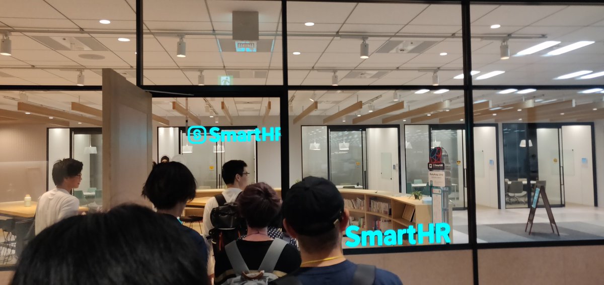 _wh1tecat's tweet image. smartHR、無限に凄かった
#reactjs_meetup