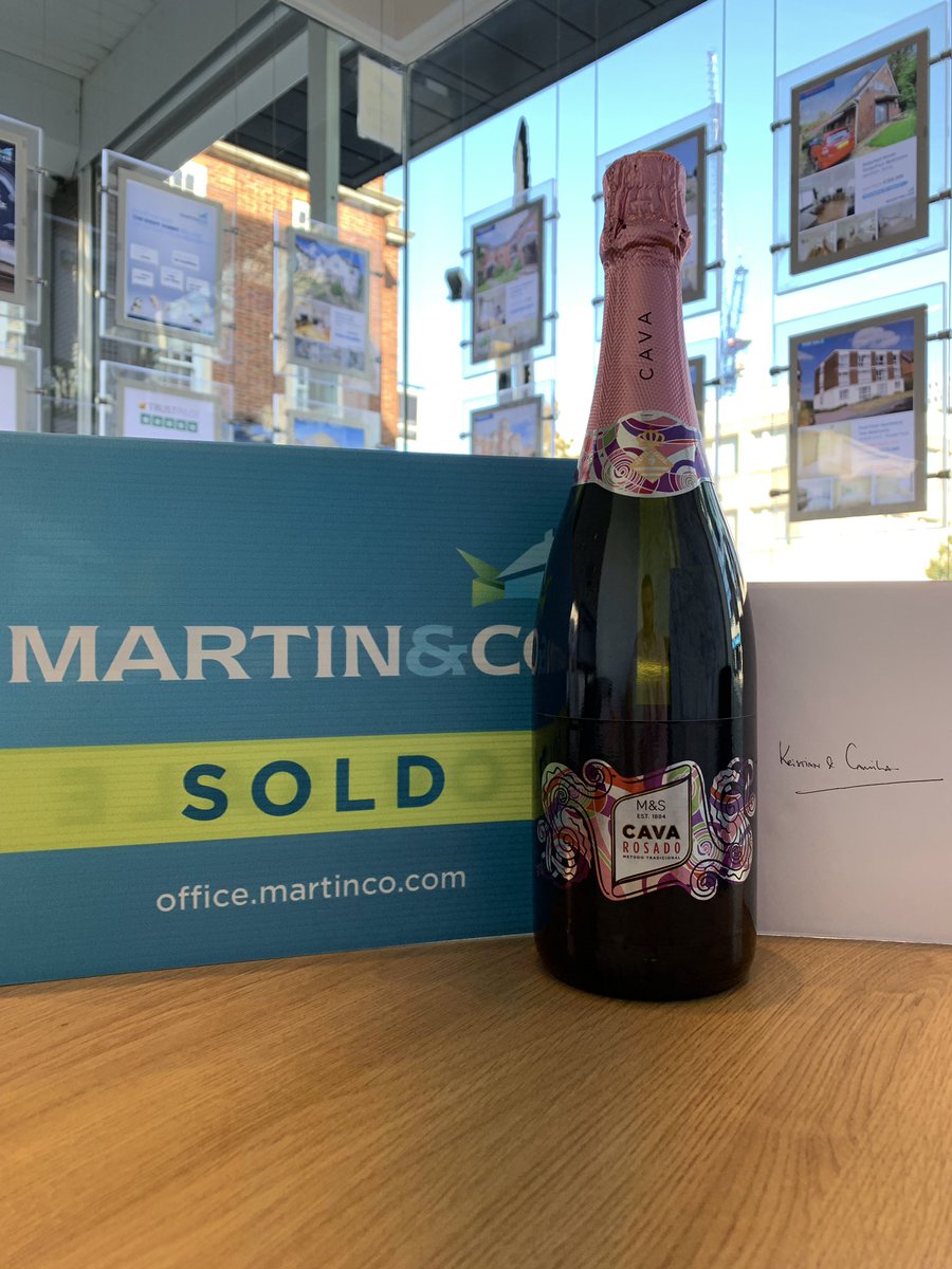 Martin & Co Redhill tweet media