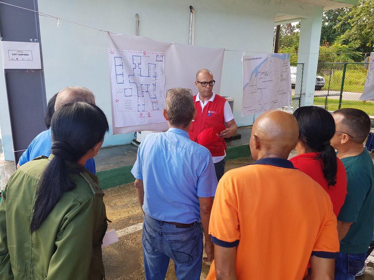 Osmotizando's tweet photo. #EMTamericas nacionales e internacionales intercambiando experiencias sobre el diseño de sus equipos medicos de emergencias #SIMEX2019 #CompartiendoConocimiento https://t.co/lHjjaf9IhS