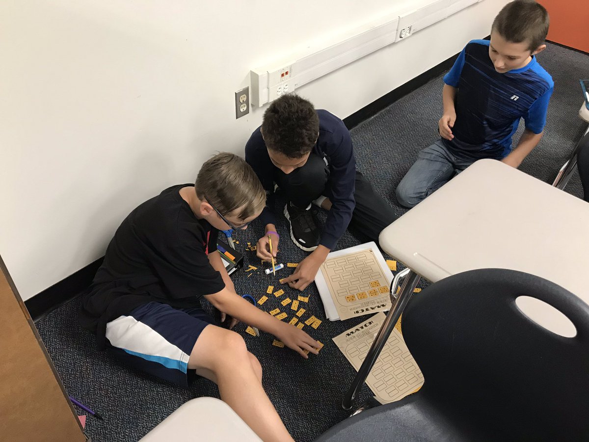 MrsSchulerAPS's tweet photo. Integer Operations....solving addition and subtraction problems and finding problems with matching answers! #keepchangechange #smartkids https://t.co/gY2virNR4r