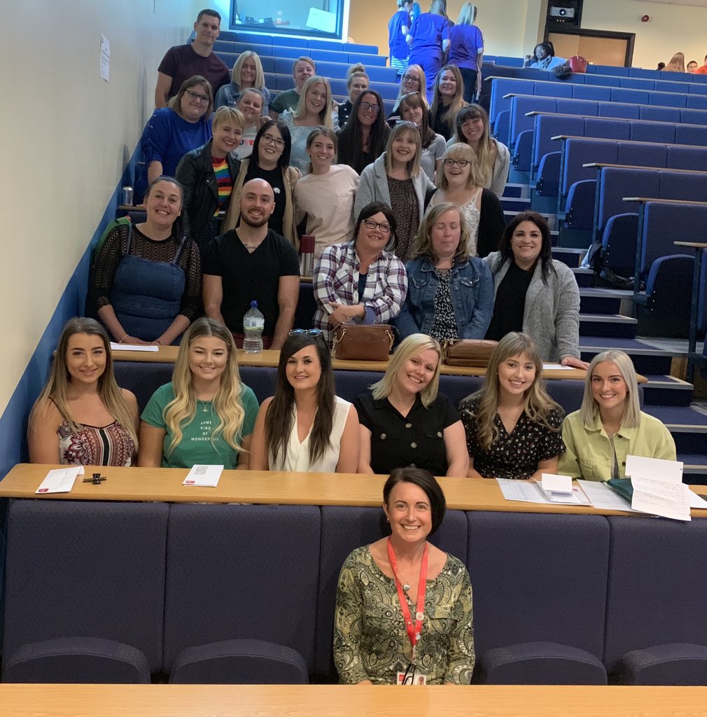 Rachel7ONeill's tweet photo. Very proud of graduate RNLDs from Sept ‘16 @USWCareSciences Some didn’t think they would make it, but with hard work, grit and determination they have. A superb cohort of Personal Students. Congratulations all and best wishes in your new career. #makeadifference @WeLDnurses 🎉👩🏻‍🎓 https://t.co/ZeDHUasfbT
