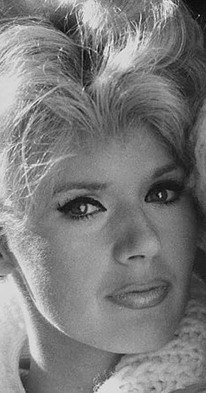 ねろおやぶん ワンスアポンアタイムインハリウッド Conniestevens コニー スティーブンス 60年代の香りするね T Co 3durvvmhmn Twitter ねろおやぶん ワンスアポンアタイムインハリウッド Conniestevens コニー スティーブンス 60年代の香りするね T Co 3durvvmhmn Twitter