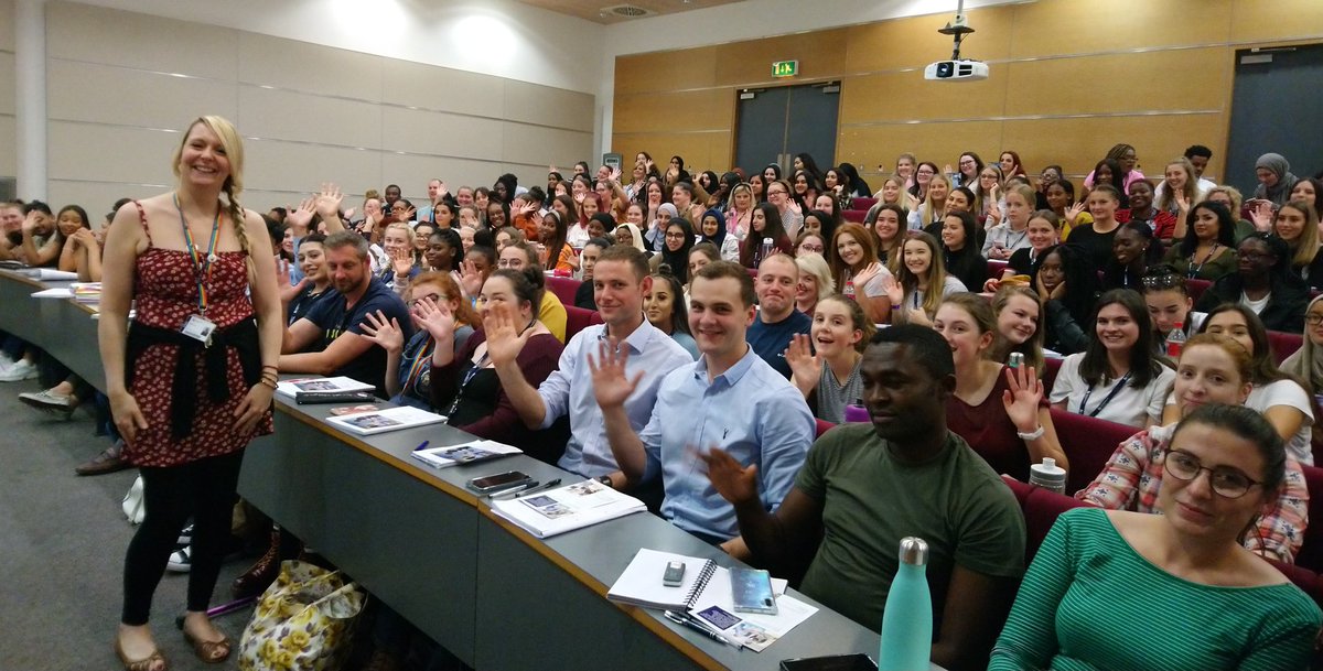 SPACEBCU's tweet photo. It's been fantastic to meet our new 1st year nursing cohort this week. Today they have been observing our 2nd year paramedic students cannulating! π#bcunurse #welcometoSPACE #bringonbcu #welcomeweek @BCUNursingteam @BCUAdultNursing @BCUMHNTeam @parabcu @CatherineLiddl5 @BCUHELS https://t.co/Ic6DOL56rY