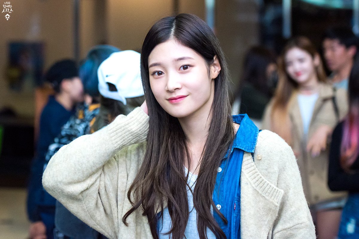 오늘도 채연한 하루 tweet media