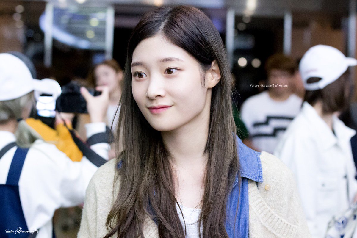 오늘도 채연한 하루 tweet media