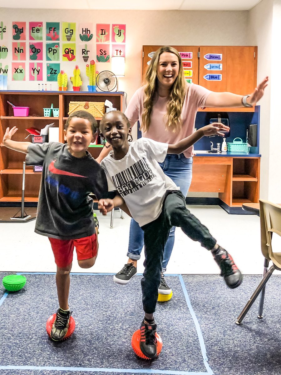 MrsMillerBoyd's tweet photo. Learning is all about •balance• We love earning movement breaks! @BoydBlackhawks https://t.co/Pi9LfWFu5P