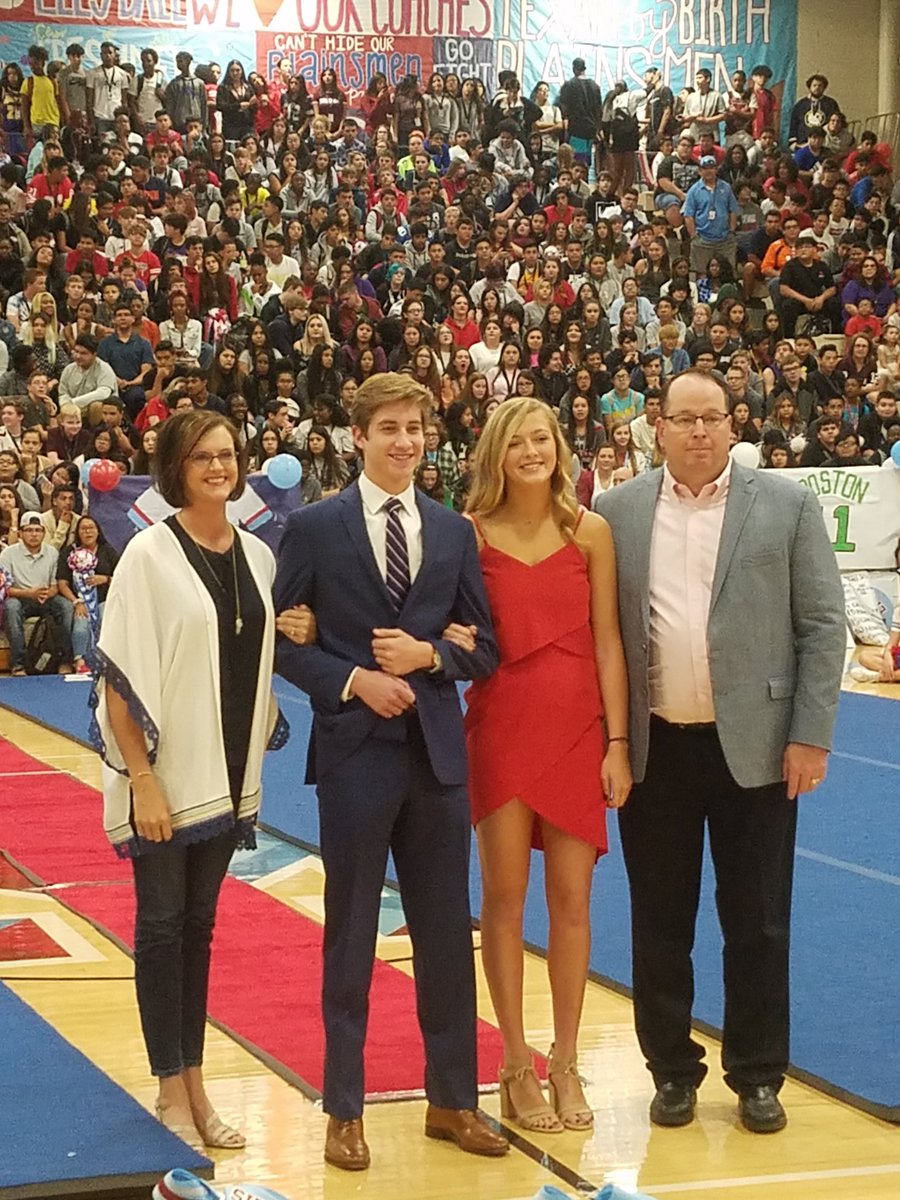 CoachKLozada's tweet photo. Congratulations to these #Montereyvolleyball seniors and their families on their nominations for homecoming queen. @maaddistephens @nadiaamoralesss
#hoco2019 at Plains capital park
@mhsplainsmenfb take on Cooper tonight 🏈 #BeatemRed #BeatemBlue https://t.co/Ynf8qbHj9z