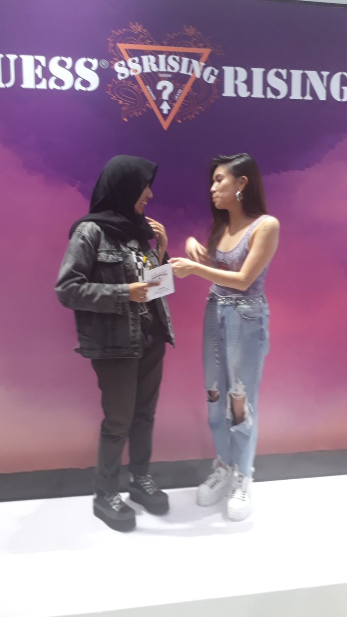 Cindyusniarti's tweet photo. i meet NiKi Zefanya today. what a dreams 😭😭😭 and it's comes true! thank you so much Niki and also #GuessId. see youuu soon Niki 💜💜💜 @nikizefanya https://t.co/y4lfmf3JHR