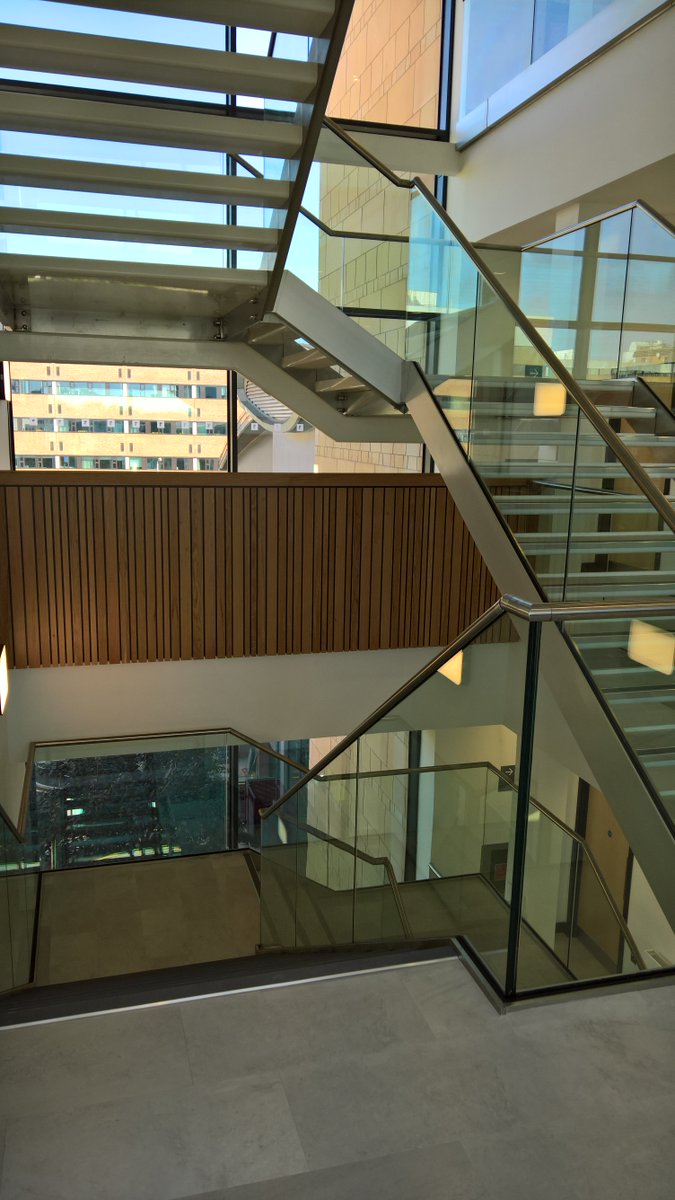 UoNCapProj's tweet image. Well done to all involved, @CBSExp is looking superb on Practical Completion. AV and furniture installation all to come over the next few weeks. @GFTomlinson @BenoyGlobal @burofour @GleedsGlobal @CBSe2019