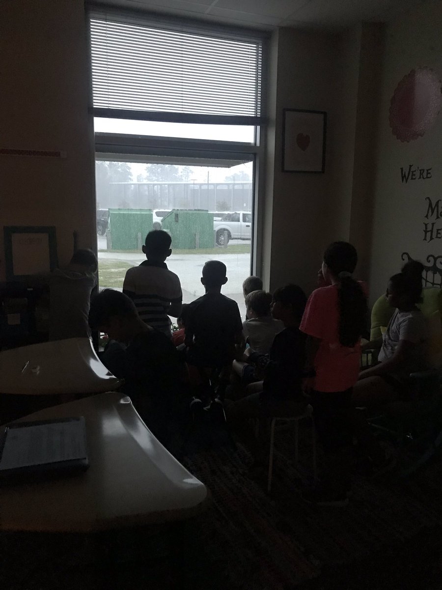 MrsBosquez4's tweet photo. Rainy Day= opportunity for inspiration in sensory writing @FrenchKISD #whengivenlemons #whyfightit https://t.co/nbjHJ5nJua