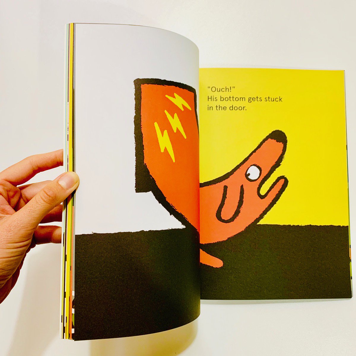 Here at Bookabees we love this book Ralf by Jean Jullien. A cute and heartwarming picture book that will look super cool on any book shelf! #bookabees #shelfie