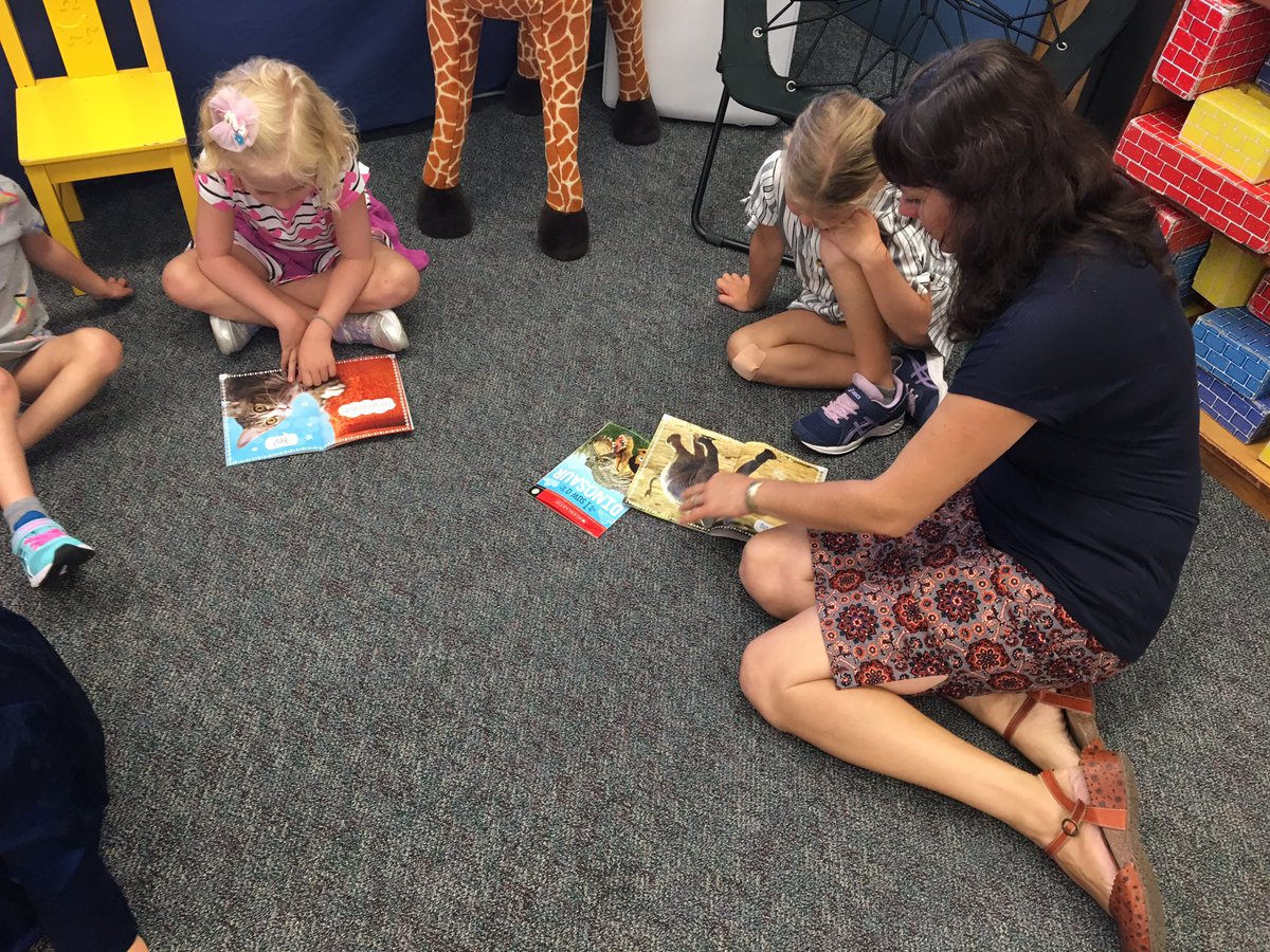 KBurrisKim's tweet photo. So much fun to partner read in K w/ Ms Valentine’s darlings! #weareorinda @delreydolphins @OrindaSchools https://t.co/gbL0j0kCfy