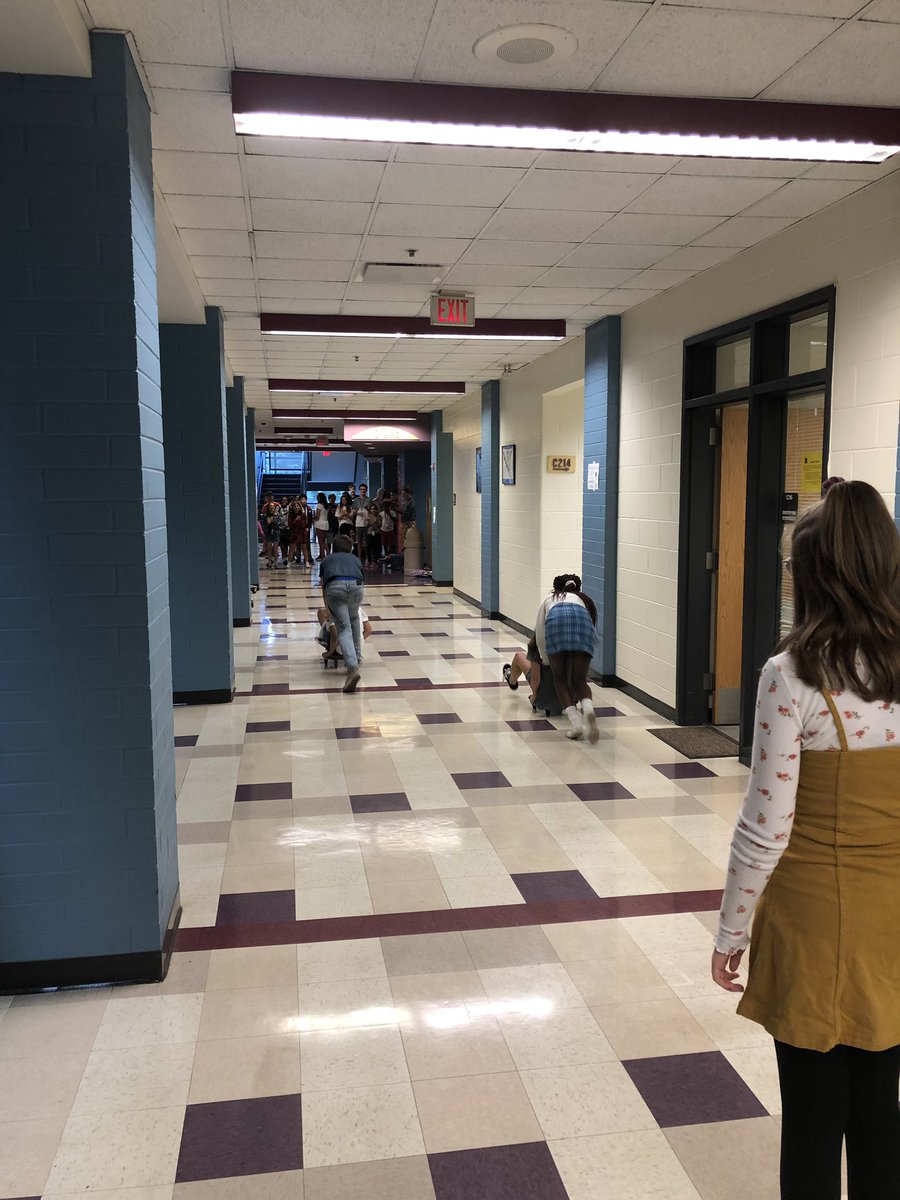 Building community at Julian Middle School - 8th grade and 6th grade “Sister” advisory classes doing activities together today. #julianworks #oakpark97