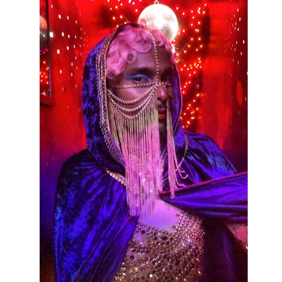 anticprod's tweet photo. #LIPSYNC1000 Winner &amp; #QXCabaretAwards Nominee BOLLY-ILLUSION will be dancing up a storm on 18/19 October at @WiltonMusicHall 🌹So get your flowers ordered and your throwing-onto-stage skills on point 🌹
#bollyillusion #wiltons #musichall #theatre #cabaret #variety #music #comedy https://t.co/wzLe0XaH4P