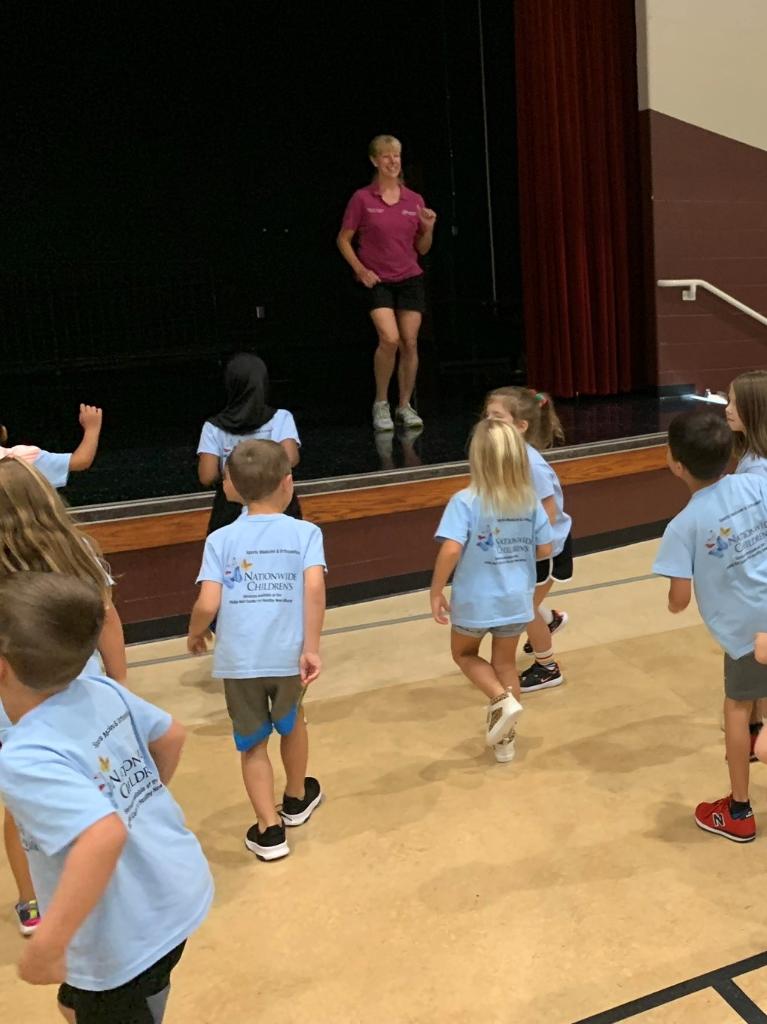NCHSportsMed's tweet photo. Some of our physical therapists spent a morning with preschoolers and kindergartners at The New Albany Early Learning Center yesterday. They taught healthy habits and led a warm up before heading outside to complete a walk in preparation for The New Albany Walking Classic! https://t.co/rjQkkZPSaH