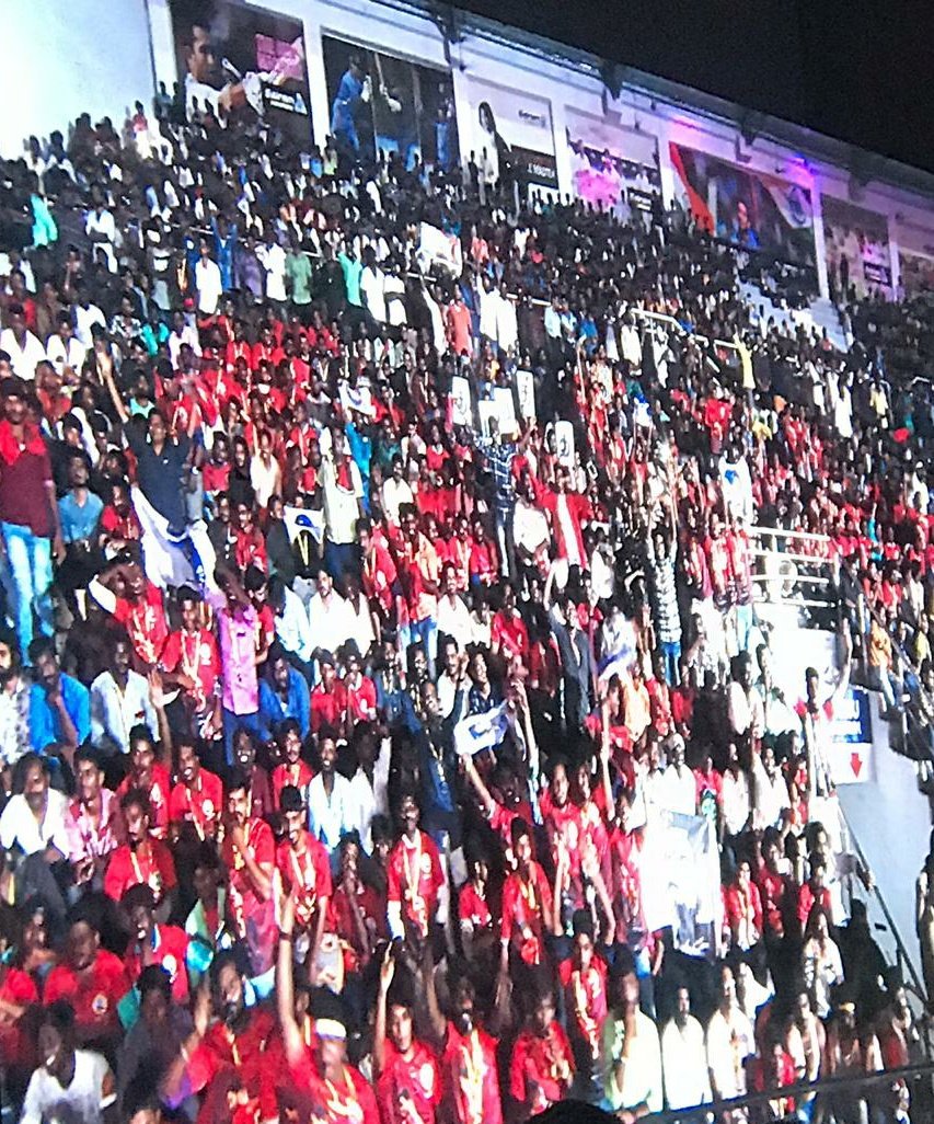 SonyMusicSouth's tweet photo. Fans love at #BigilAudioLaunch ! 🥰💕 https://t.co/8o47YgXvmU