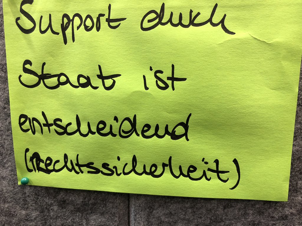 netzabine's tweet photo. On my way home von der #ZPEurope19 -Kurzbilanz:
✅ #WOL (3 volle Workshops😍)
💟 #WORK (out)by @Tandemploy
✴️ #WHY #FutureOfWork :
Mit klugen Denker*innen das #FoWLab aus der Taufe gehoben:
To be continued,
@HeuerKatharina @Amalfitana75 @MarcWagner1975 @NicolasKorte uvm.! https://t.co/32rtmptATQ