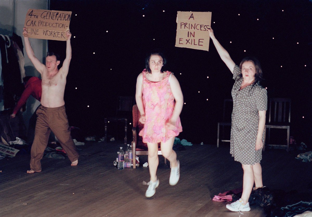 ForcedEnts's tweet photo. We are presenting three durational performances @SPIELART_MUC, Munich
#SpeakBitterness
31 Oct, 6pm - Midnight
https://t.co/0zxf8OHDLx
#12AM:Awake & Looking Down
2 Nov, 5pm - 11pm
https://t.co/wfAOeoR7PJ
#AndOnTheThousandthNight
8 Nov, 7pm-1am
https://t.co/pFWrOtFOB8
4/5 https://t.co/m8tcdWt9bw