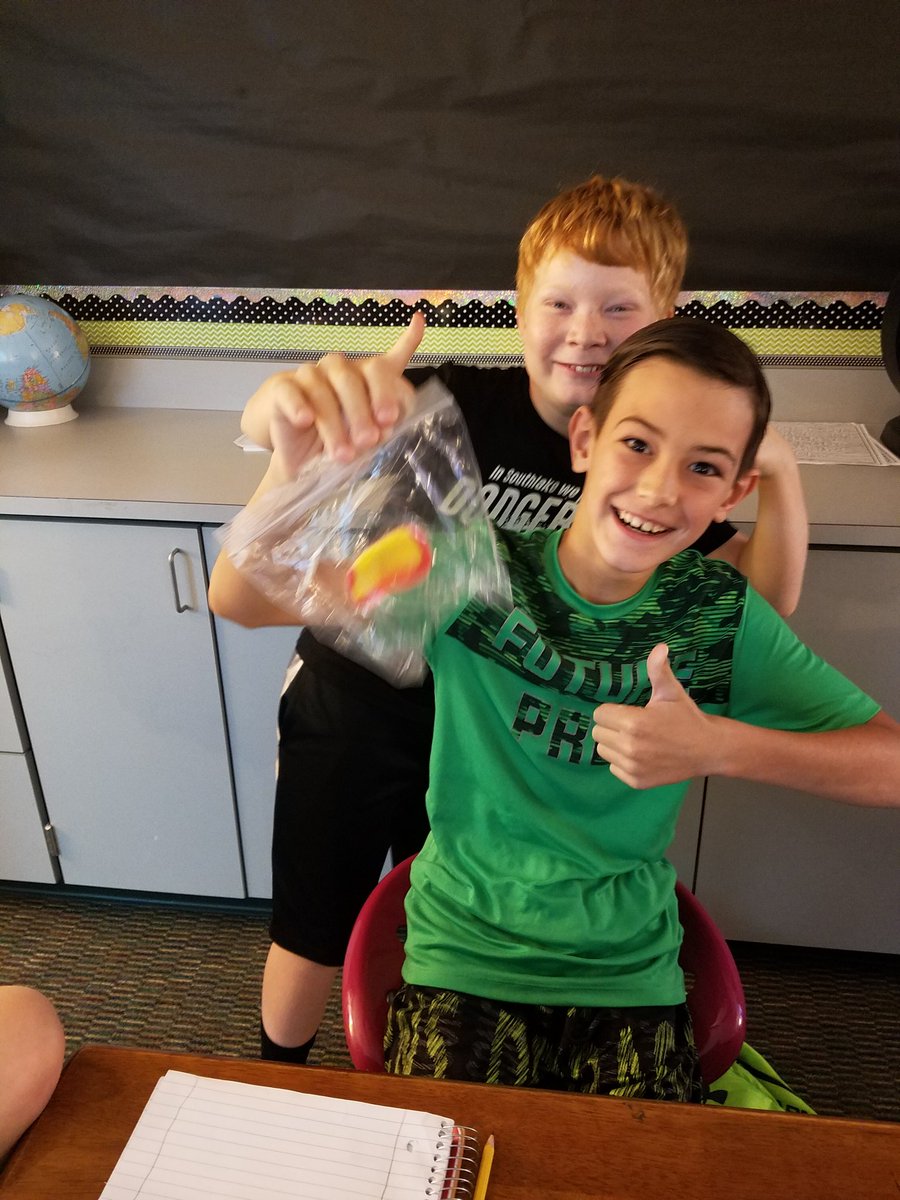 What do Starbursts have to do with sedimentary rock formation? Let's find out! @DonDurhamSLC #DISDragons