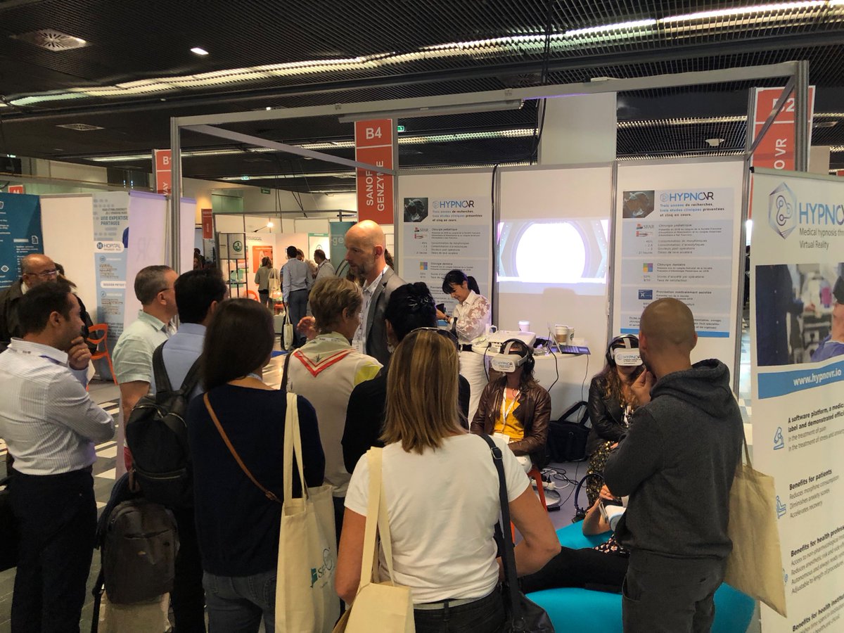hypnovr's tweet photo. Énorme première journée au congrès de la @SFAR_ORG ! Des dizaines et des dizaines de démonstrations et autant d'échanges passionnants, merci à vous et on se retrouve demain pour le deuxième round et toujours stand B2 ! 😉
#HypnoVR #SFAR #VR #RV #hypnosemedicale https://t.co/NbZSeuqZRw