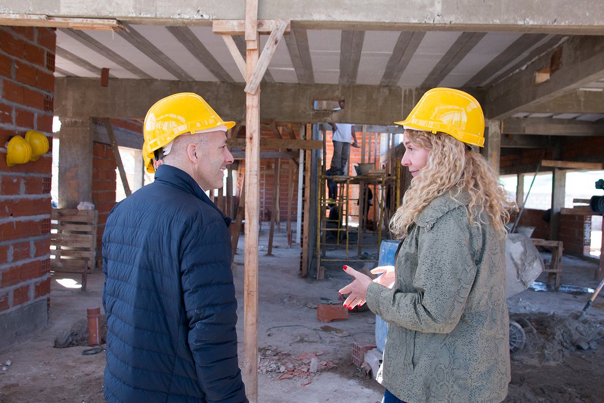 NicoDucote's tweet image. Estamos haciendo un nuevo Centro de Atención Primaria de la Salud en el barrio Toro que tendrá cuatro consultorios, vacunatorio, enfermería, sector de farmacia, área administrativa y salón de usos múltiples. ✅