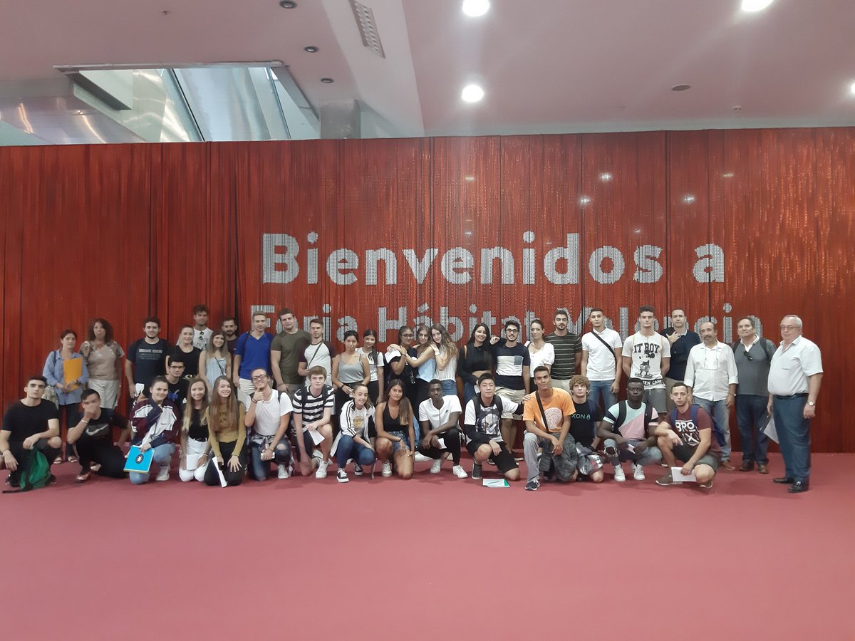 lluciamoreno21's tweet photo. "Edificacion y obra civil al completo"
#edificacioaprenent #ciutatelaprenent visita la feria HABITAT
#diseño #interiorismo
#habitat2019 https://t.co/e2fc2gf7m9