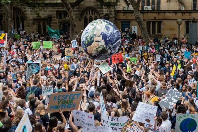 Focus_it's tweet photo. Global Climate Strike, tutte le buone ragioni per aderire allo Sciopero per il Clima #CoverClimateNow https://t.co/HSkXy2QKyd https://t.co/aMmvmuNUHI