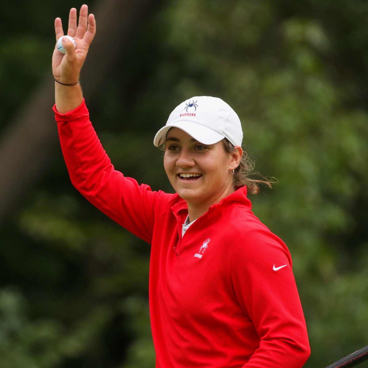 SpiderAthletics's tweet photo. When you went outside this morning and it finally felt like fall 😁 

But then you looked at the forecast and saw that it's going to be over 85 degrees again this weekend 😐

#OneRichmond | @SpiderWGolf https://t.co/p359Xv4bSJ