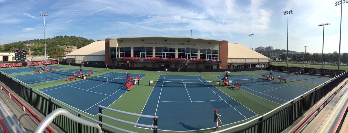 AndrewScags's tweet photo. This week the ITF World Tennis Tour makes a 15K stop in Fayetteville. Beautiful morning for some R16 action. https://t.co/1CE1u0K9At
