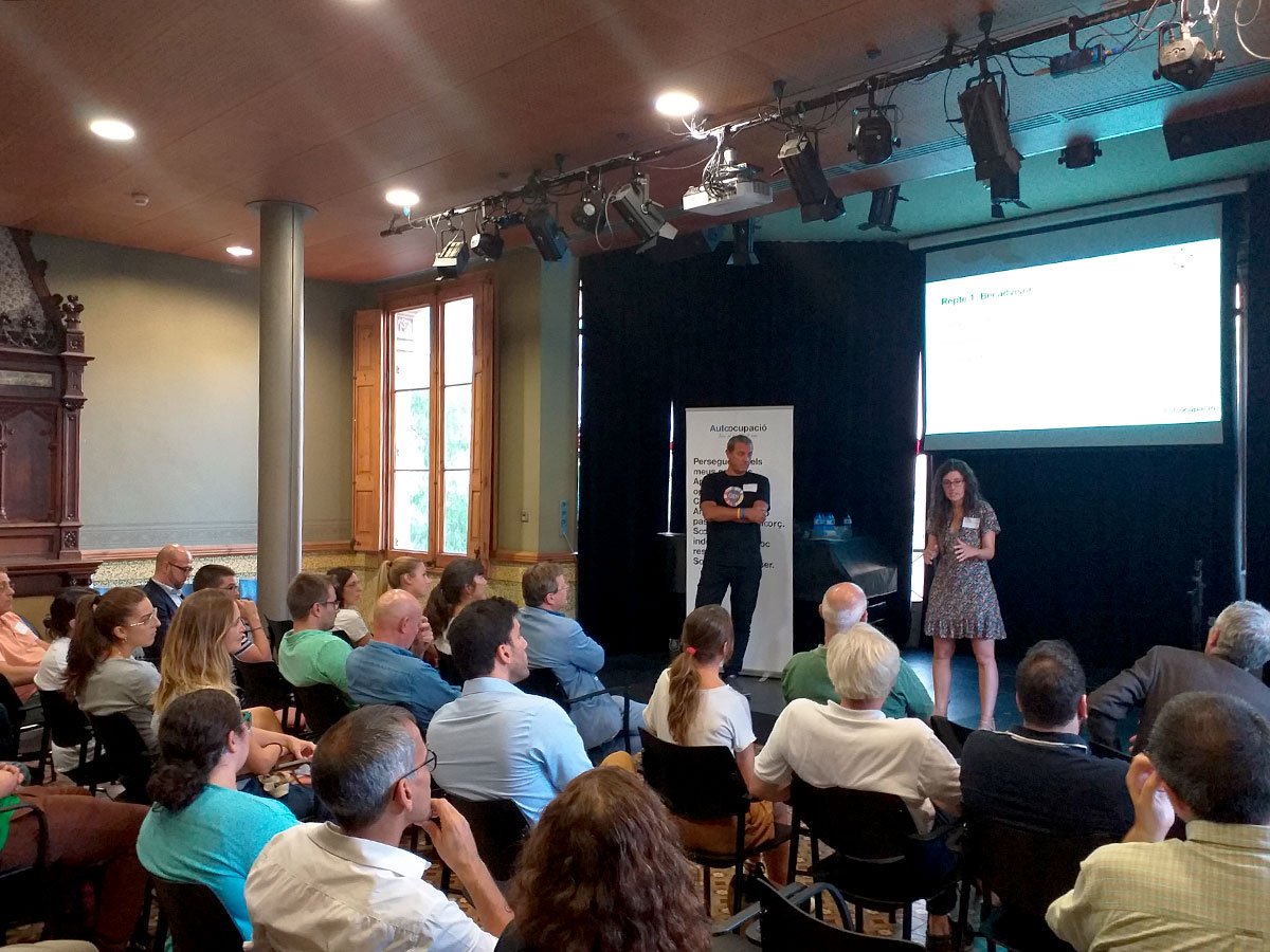gewspain's tweet photo. Yesterday we had the first #StartupHuddle #Barcelona session!✅ Thank you #Becadvisor and @autoocupacio for presenting your challenges and all the attendees for your active participation!
#socelquevullser #mentoring @unleashingideas @guillemaris @AlbertColomer https://t.co/5lkgV6l35c