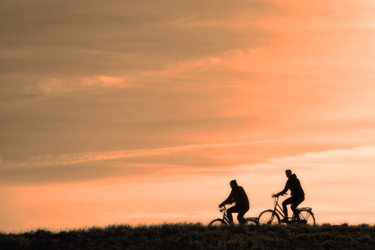 For this @mobilityweek we would like to invite you to check how our projects are contributing to develop innovative, efficient and sustainable multimodal mobility! Look out for <a href="/CHIPS_EUproject/">CHIPS</a>  #eHUBS, <a href="/CME_Project/">CleanMobilEnergy</a> @GenComm_H2 ! bit.ly/2kJxhEf