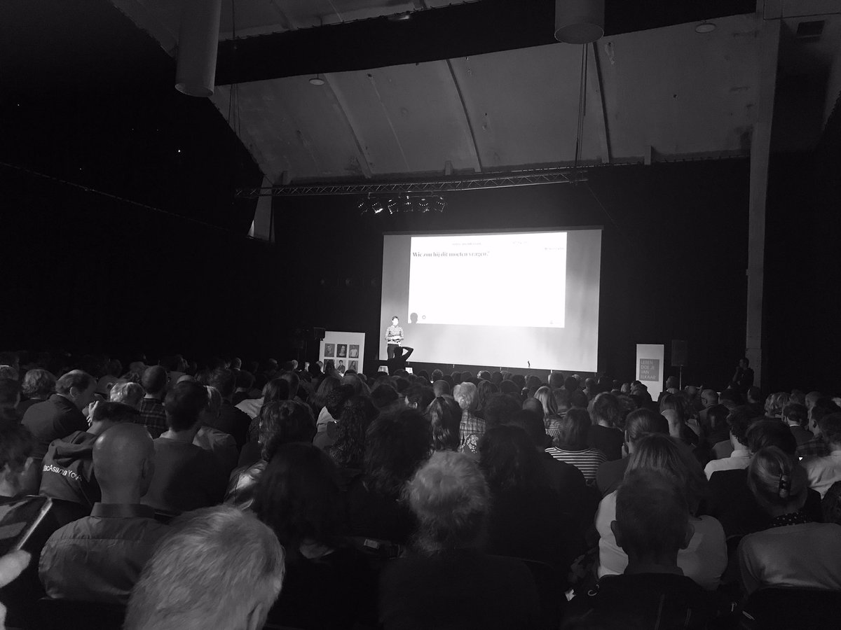 DeVasim2's tweet photo. Hoe ziet de toekomst van Nijmeegs VO onderwijs eruit? 500 leraren en docenten van Alliantie VO doen inspiratie op in De Vasim! https://t.co/PeVizEfjdt