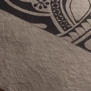 BulaMoco's tweet image. We got a new exhibition in autumn... 👉 @bulamoco is back. 
So [Connect with your tribe]

#workinprogress #gecko #tribal 
design by BulaMokoCo. 🌴😎🌴
#kesakesa #masikesa #tapadesign #tapacloth #barkcloth #tribalwarriors #fijibati #viti #fijianart #fijid… ift.tt/30cJl4k