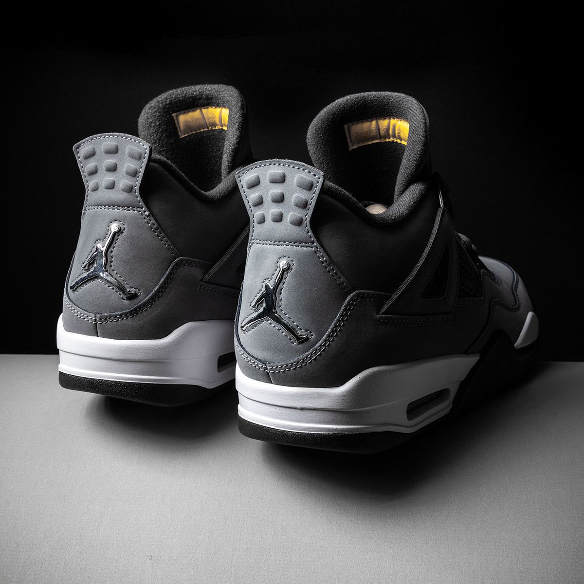most popular jordan 4