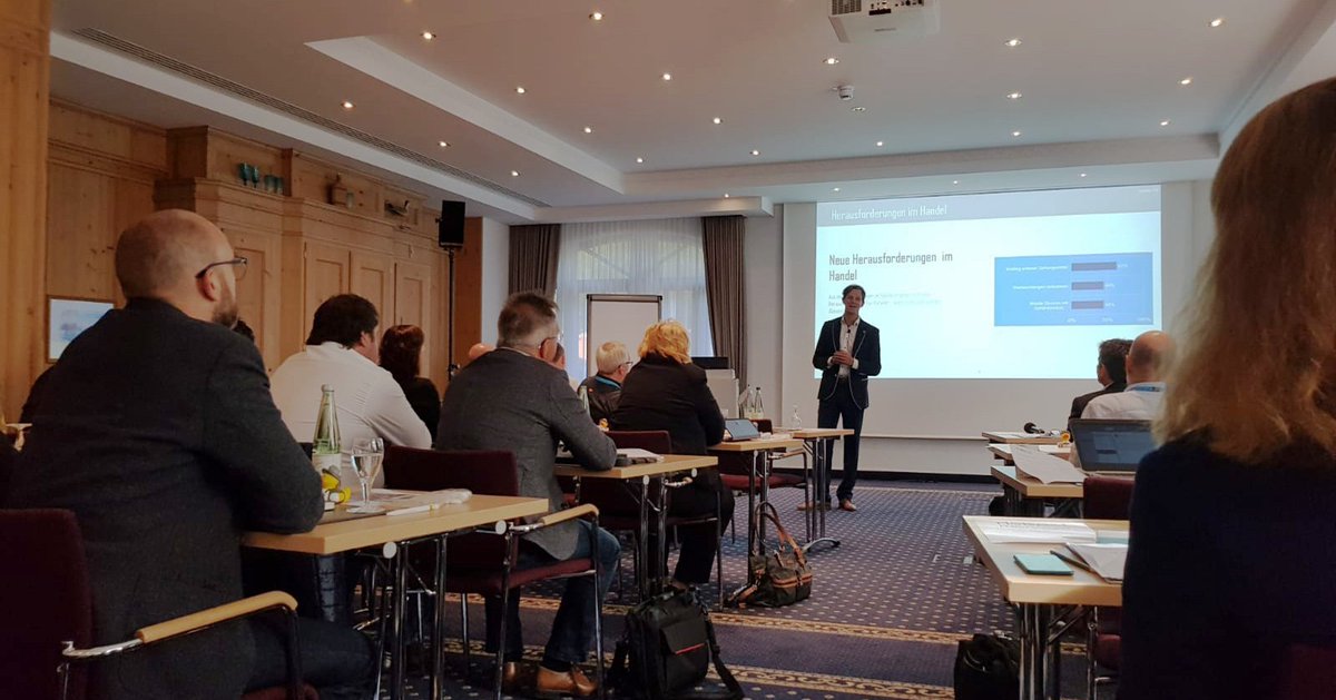 AavaMobileOy's tweet photo. Thank you @Verifone for inviting us to the 15th #InterCard Anwenderforum! It was a pleasure to share @bressner_tech and our insights into "Mobile sales solutions in the retail sector".
»see more: https://t.co/wJvWdslmVP
#aavamobile #mobilitysolutions #retail #intercard #usecase https://t.co/aUjXYExAKQ