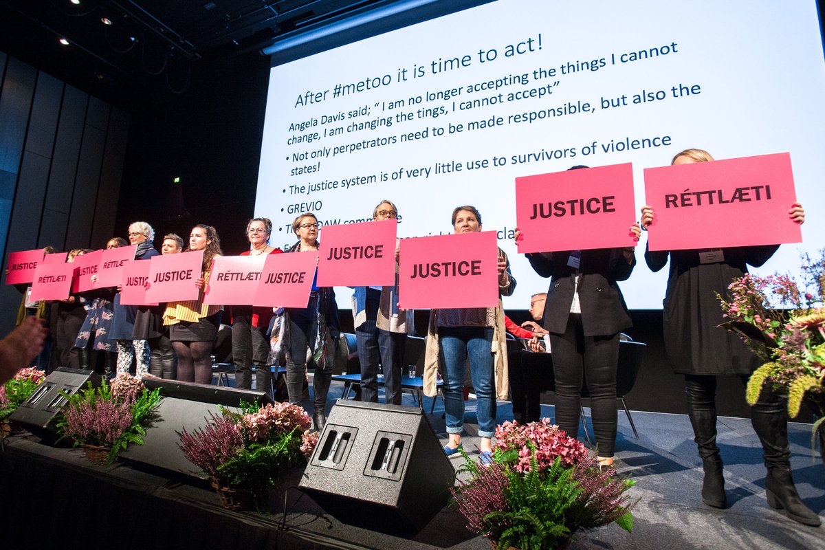 Alþjóðlegri ráðstefnu um áhrif #metoo bylgjunnar lauk í Hörpu í dag með umfjöllun um Norðurlöndin og framtíð hreyfingarinnar. Tæplega 20 konur stigu á svið og deildu stuttum hugleiðingum um framhald #metoo. bit.ly/2mn9Uk5 #metooreykjavik