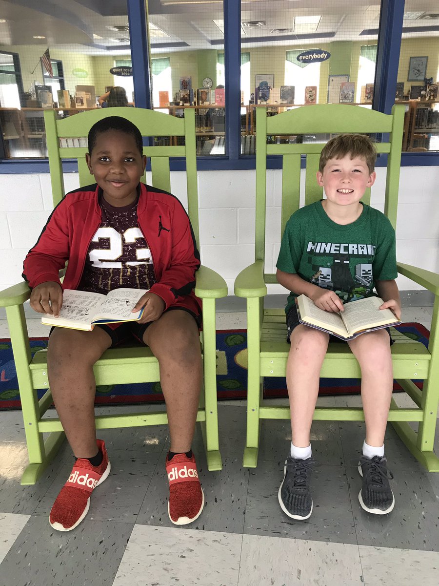 SchneeLuckyLib's tweet photo. Still rockin at GHES! #GHESProud #ccpsone #ccpslibraries #ROCKYOURSCHOOL https://t.co/zLR4fN6cMU