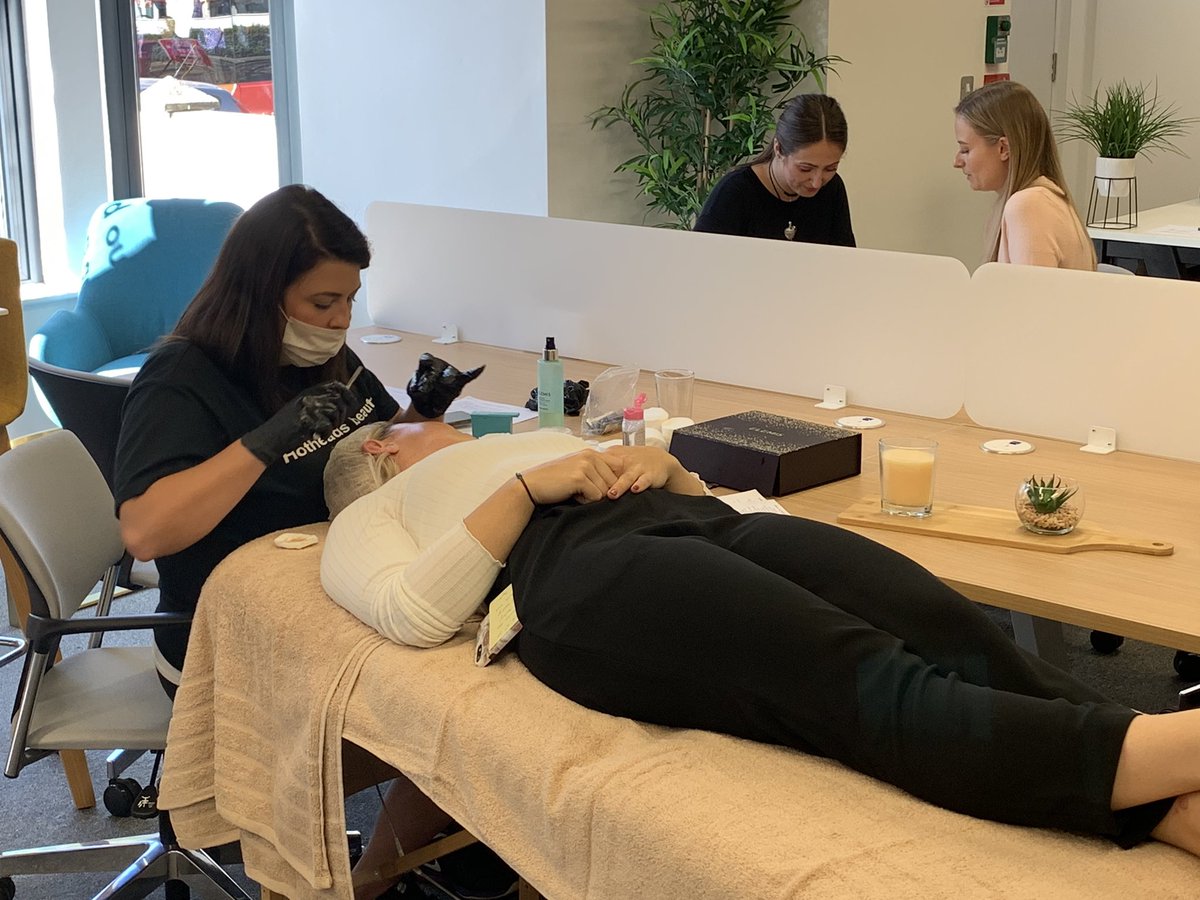 stillsbranding's tweet photo. BIG thanks to #MeetSpace @ASpaceInTheCity for inviting us to their #BeautyofBusiness #networking event this lunchtime! #CardiffEvents #dermaplaning https://t.co/QOhoabqW9r