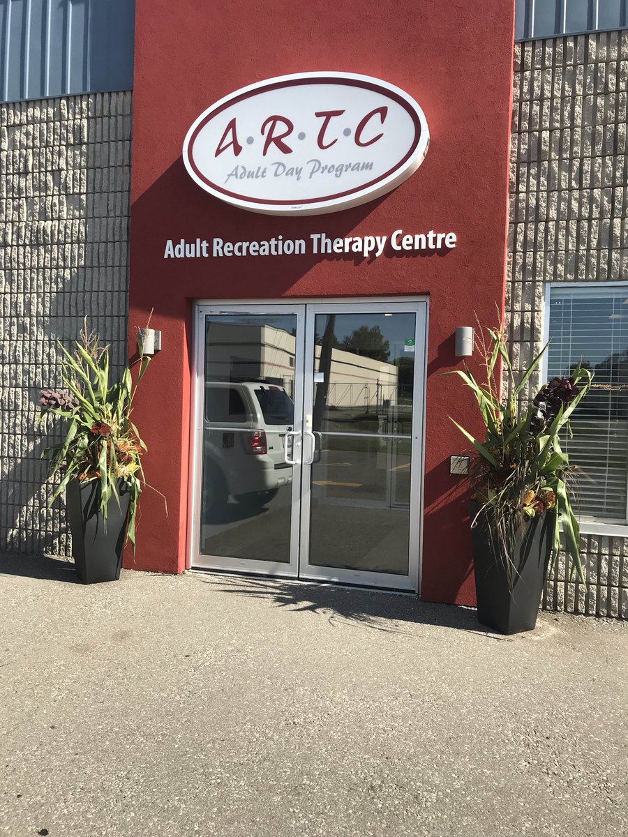 Thanks to our volunteer Lynne for decorating our facilty for the fall season!