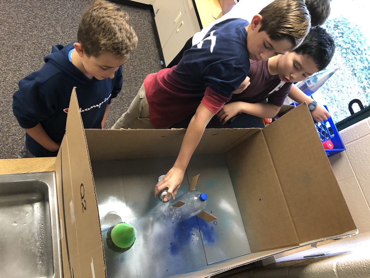 kmbaljet's tweet photo. 6th grade @RCSHartMS #STEM students learned how to spray paint today! πππ¨ #DesignWithHart #LeadWithHart https://t.co/hFAUcyOe9r