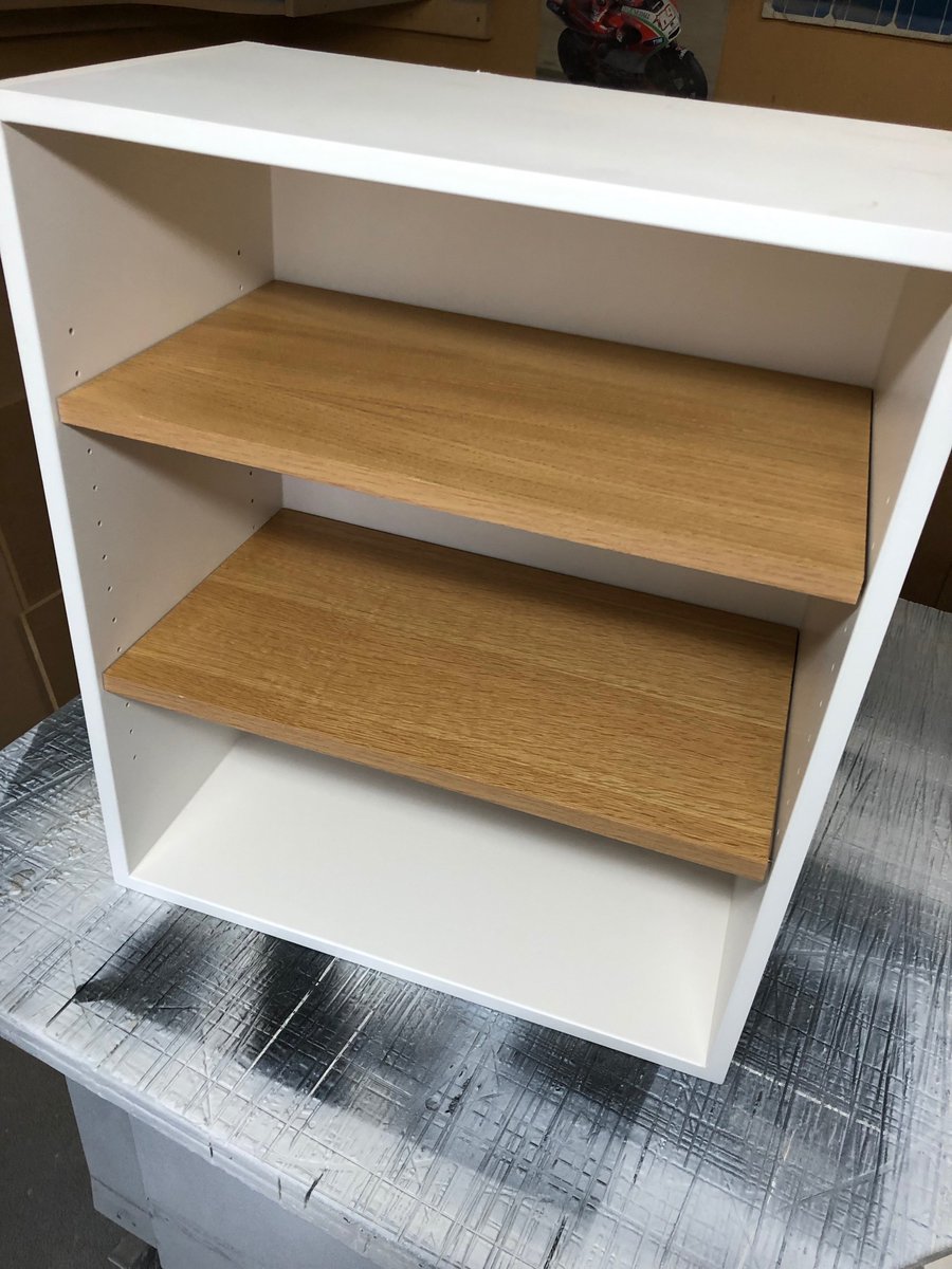 A small bespoke cabinet leaving us this week to match a previous kitchen we supplied a couple of years back! 
-
-
-
This unit consists of a white sprayed finished with Oak adjustable shelves!