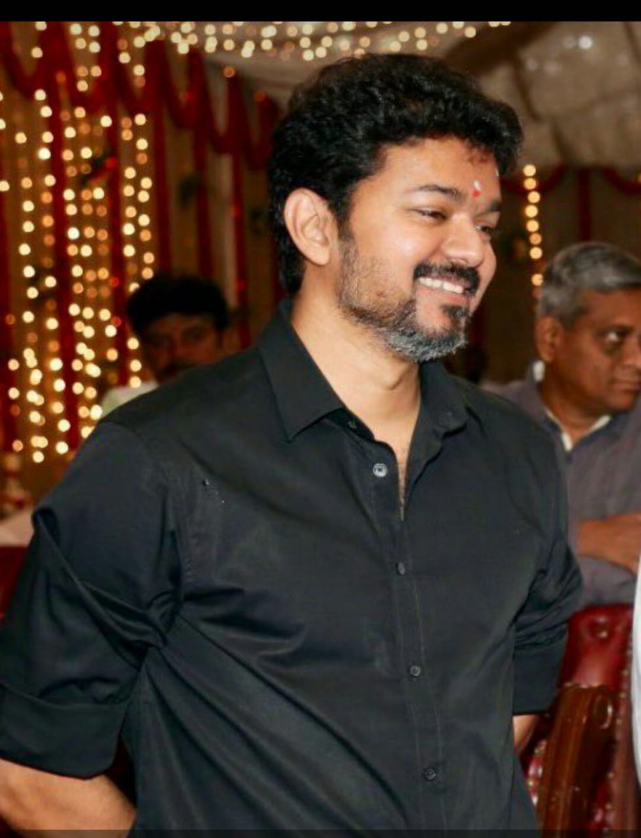 GjjDuraiPandi's tweet photo. #BigilAudioLaunch #Bigil #4thTrack #Maathare (Theme Song) Live performance at #BigilAudioLaunch 💕🎼
#Bigil #BigilAudioLaunch
#BigilAudioFromToday 🥁🎶 https://t.co/FigARwzgFy