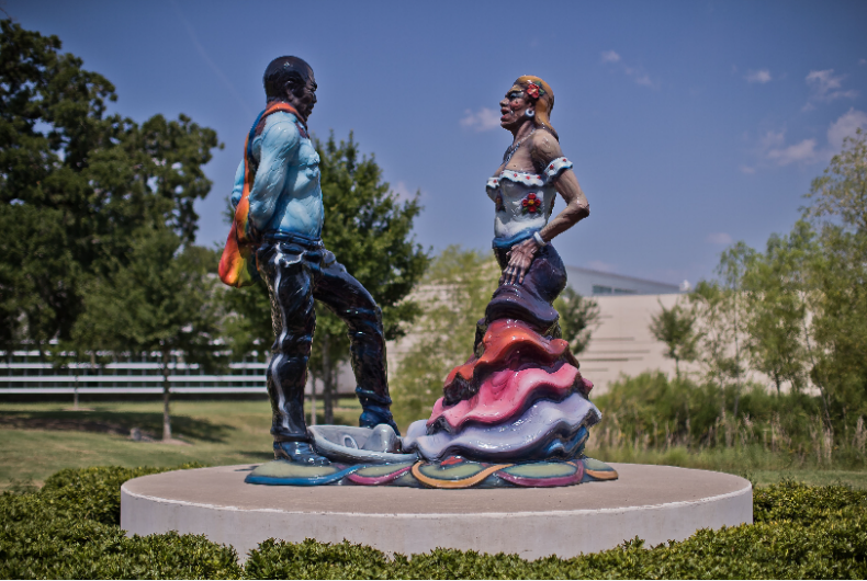 #HispanicHeritageMonth see @uh Spiritus Mundi created by Pablo Serrano, Fiesta Jarabe (Fiesta Dancers) by Luis Jiménez and Venezuelan sculptor Carlos Cruz-Diez created Double Physichromie. #orgullohispano <a href="/abc13/">しい</a> Photos courtesy of Morris Malakoff <a href="/publicartUHS/">Public Art of the University of Houston System</a>