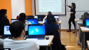initec's tweet photo. Vols comptar amb el millor #aprenentatge en competències digitals?
🗓️ A l'octubre celebrem la 30a edició del nostre Màster en #MarketingDigital:
✅ Elabora el Pla de Marketing
✅ Descomptes especials
✅ Dirigit a #empreses
⚠️ ÚLTIMES PLACES!
🔗 Reserva ara https://t.co/2rW4e7Vp7I https://t.co/KVmqzaqF4z