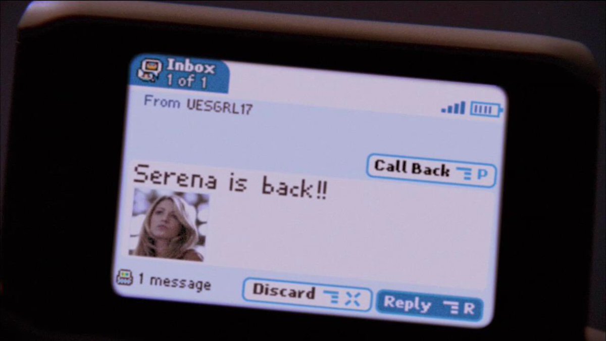 gg_scene's tweet image. Un 19 de septiembre, hace 12 años se estreno una de las mejores series, gossip girl