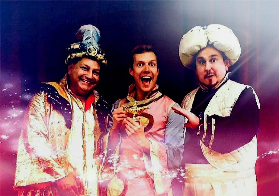 TLCPantomimes's tweet photo. Great to see the return of  @matthewdye1984 &amp; @liamwakeford  who are appearing with @den_siegertsz in ALADDIN @Mitchell_Arts 

Its going to be a great panto and lots of fun.

Tel 01782 206 000
Tel 01782 409 307

https://t.co/pl4lGA1O7T
#stokepanto
#Stoke https://t.co/hqM3EbjPjQ