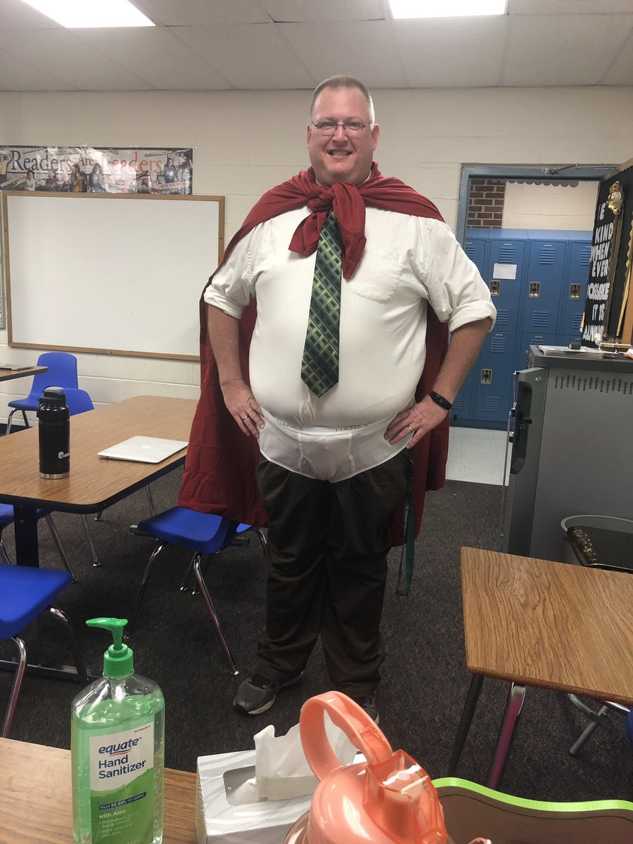 jacob_reeser's tweet image. Homecoming week-dress as your favorite character! #gvrox #grandviewhomecoming #weareGrandview