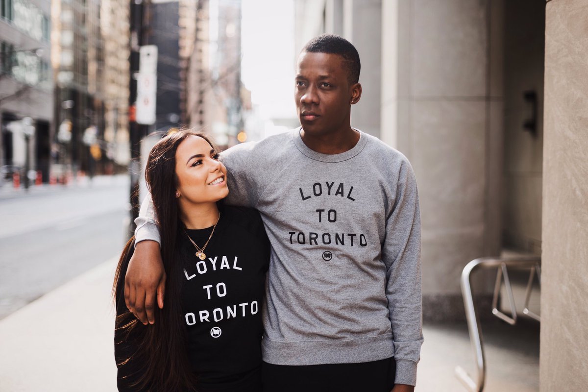 LOYALtoaTEE's tweet photo. Our best selling sweater is also our softest. Available in a well-designed unisex fit. #LOYALtoTORONTO
Collection: https://t.co/V5eK6sPnQ1 https://t.co/Sn98siVt5j